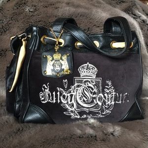 💋✨Juicy Couture✨💋shoulder bag romance ready!